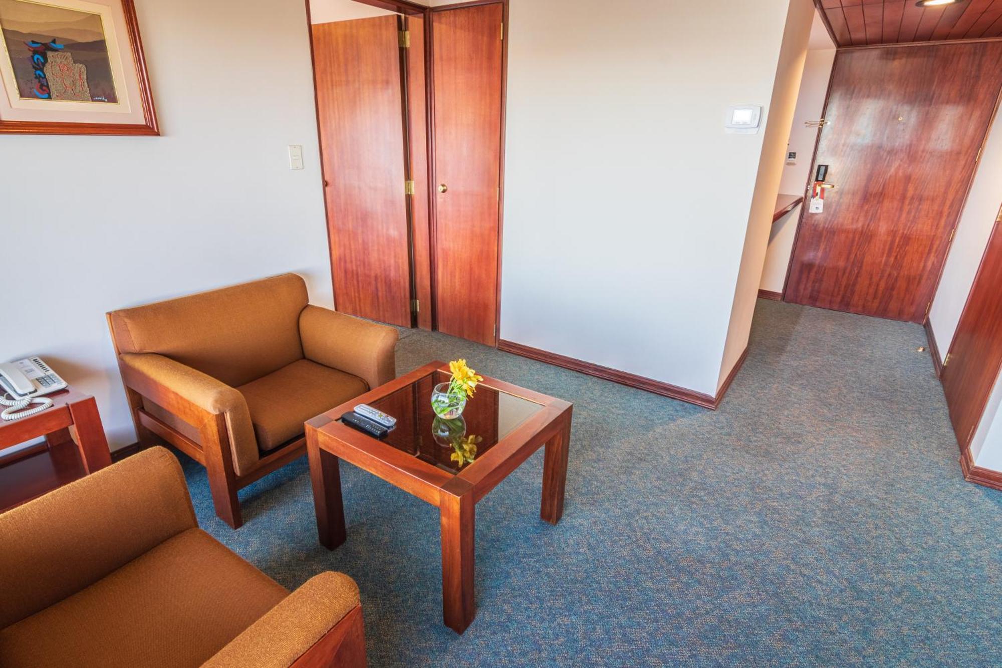 Ghl Hotel Lago Titicaca ปูโน ภายนอก รูปภาพ A room at the hotel