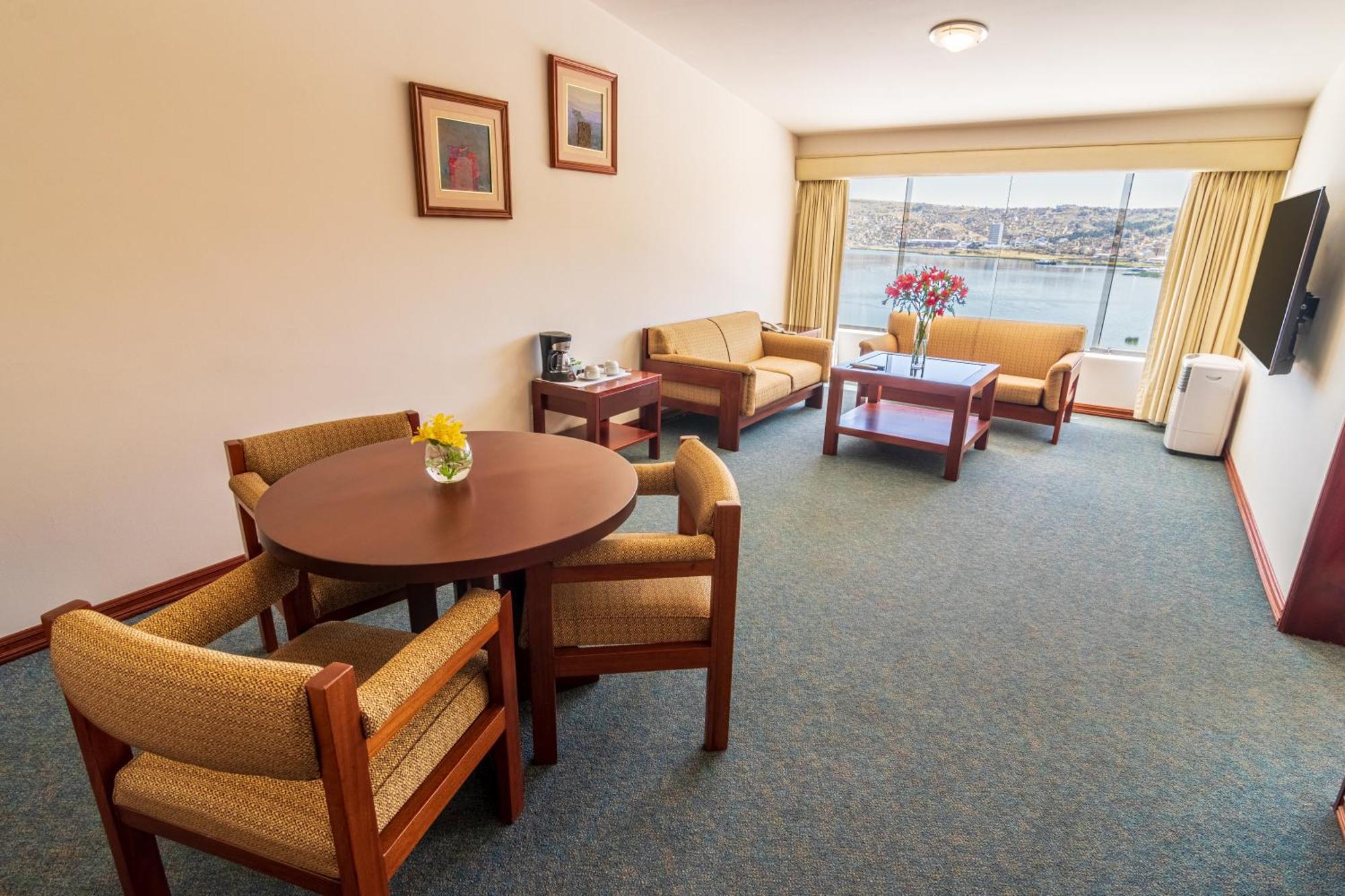 Ghl Hotel Lago Titicaca ปูโน ภายนอก รูปภาพ A typical room at the hotel